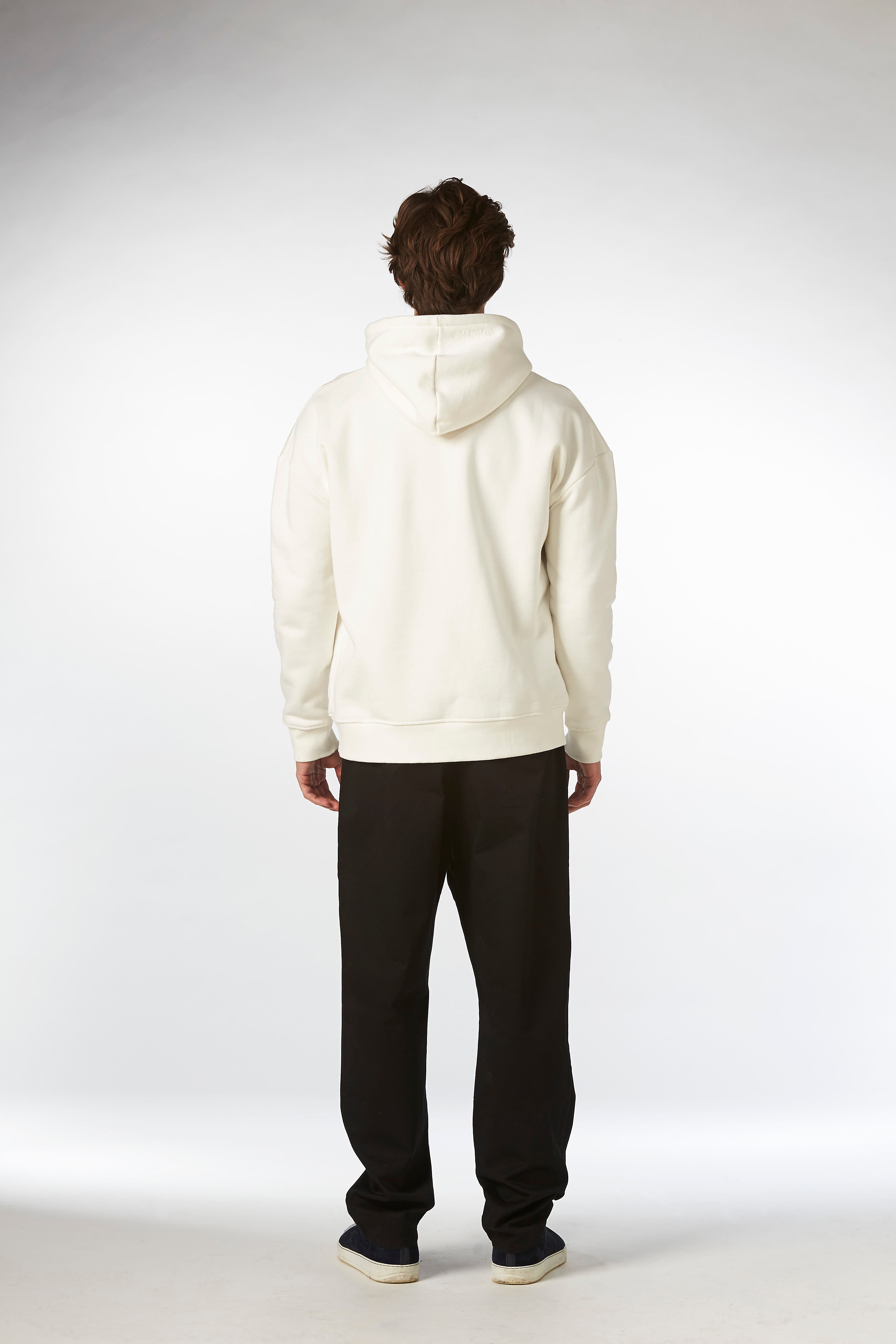 Teddy premium hoodie off white. Back. Hoodies til mænd. Fashion trends 2026