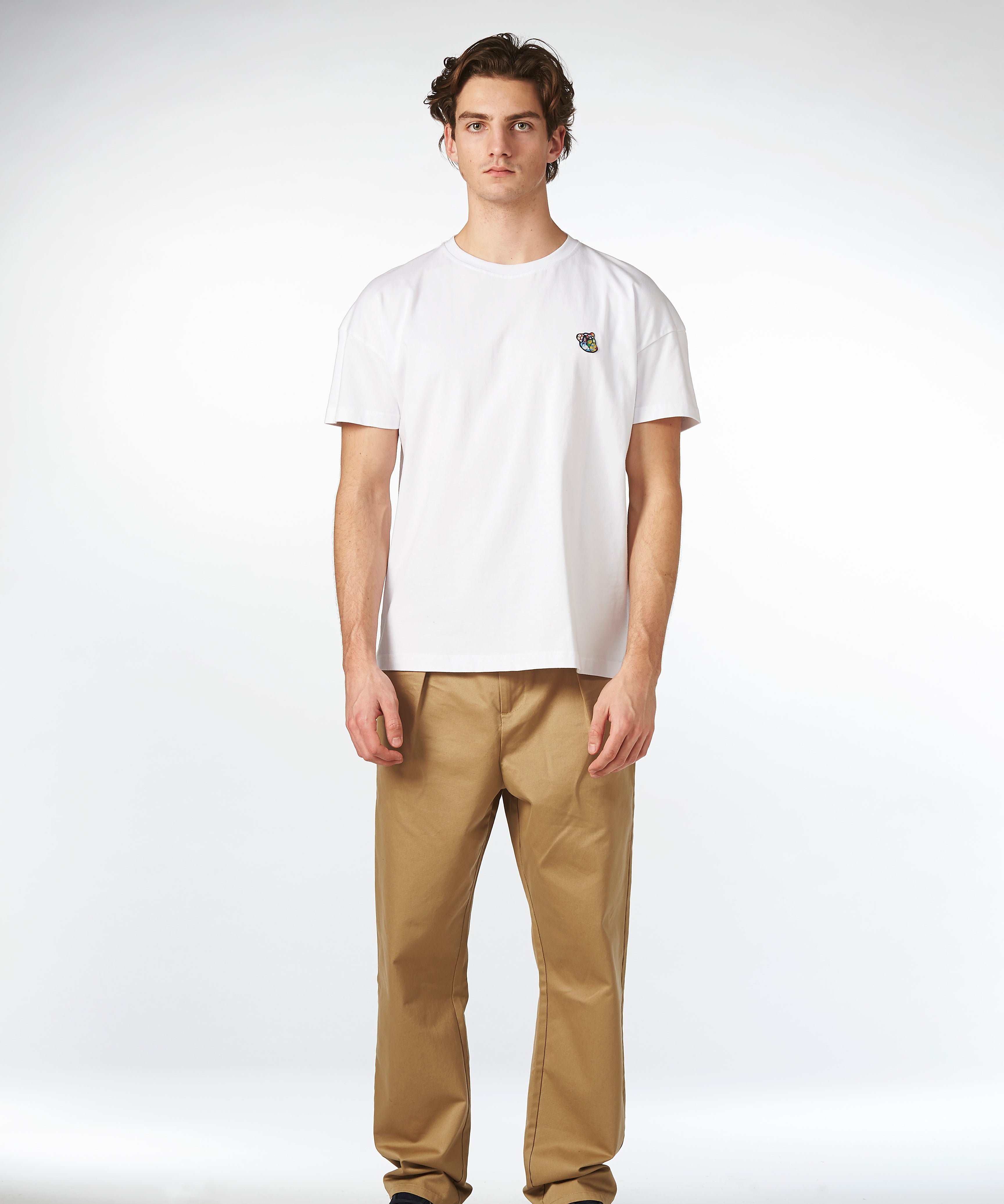 Teddy premium tee white - Tonsure. T-shirt til mænd fra Tonsure. Teddy Copenhagen. Copenhagen style. Hvid t-shirt til mænd.