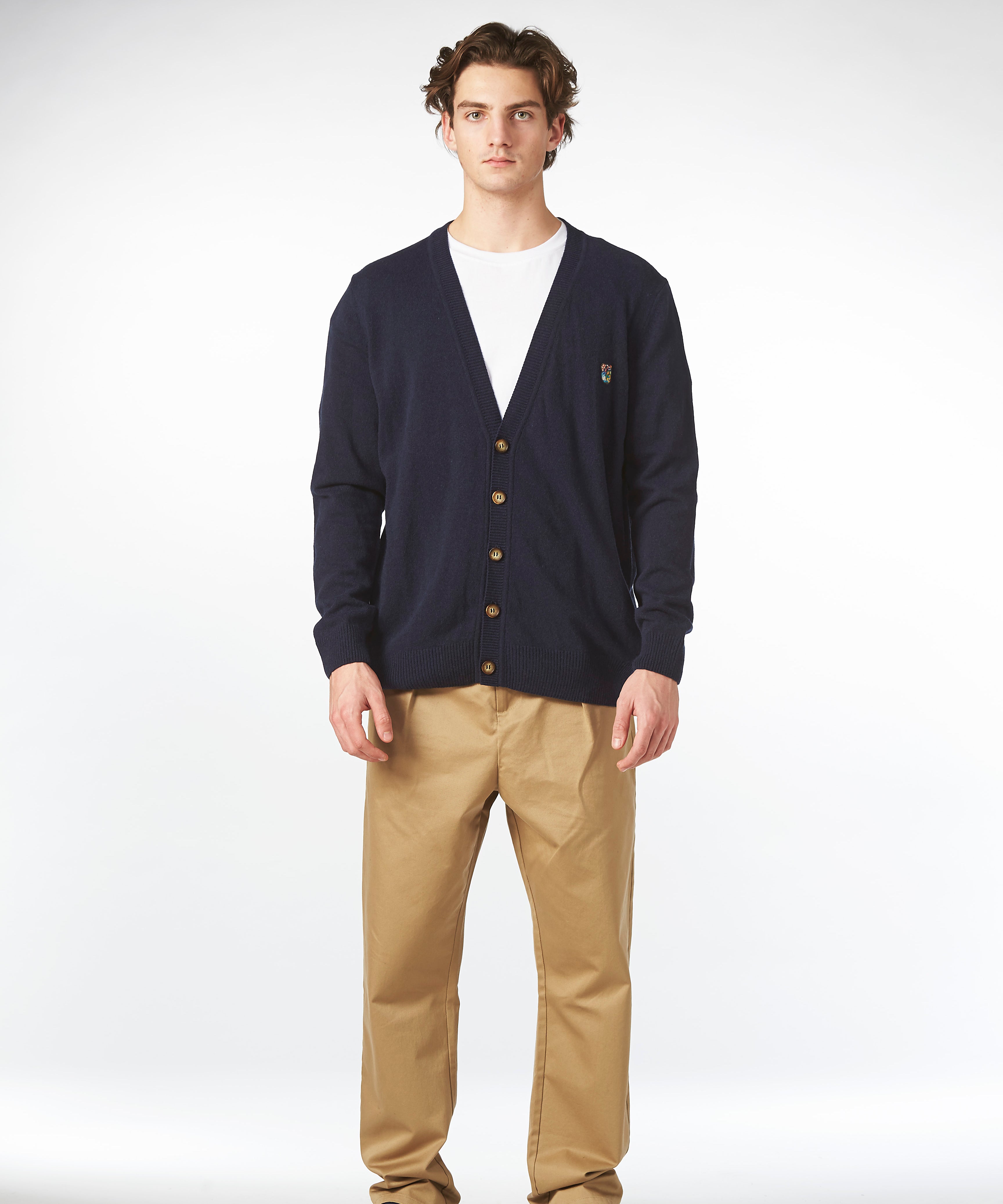 Blå cardigan fra tonsure. Herremode 2026. Strik til mænd. Trends 2026. Copenhagen style